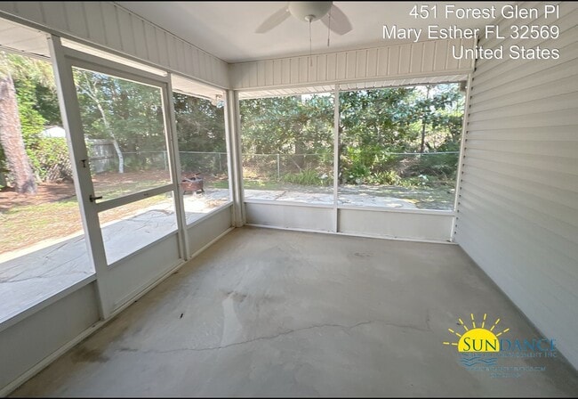 Building Photo - 451 Forest Glen Pl