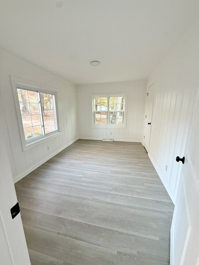 Building Photo - 310 Highland St