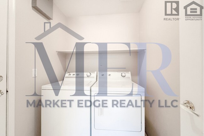 Building Photo - 3Bed/2Bath Home in 55+ Community in Peoria! $399 MOVE-IN SPECIAL! Ready for Immediate Move-In!