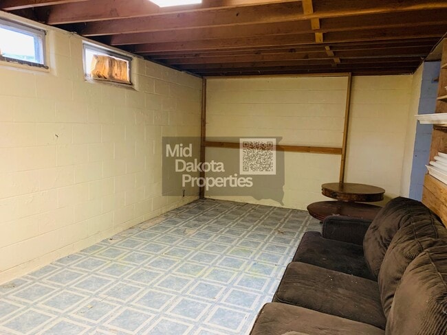 Building Photo - 710 S Wisconsin-2 Bedroom House