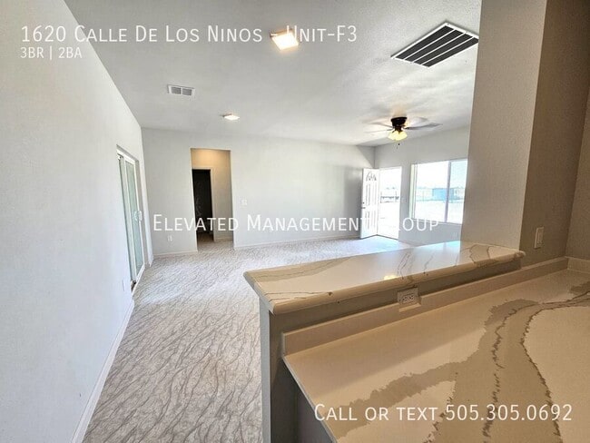 Building Photo - 1620 Calle de los Ninos Ave