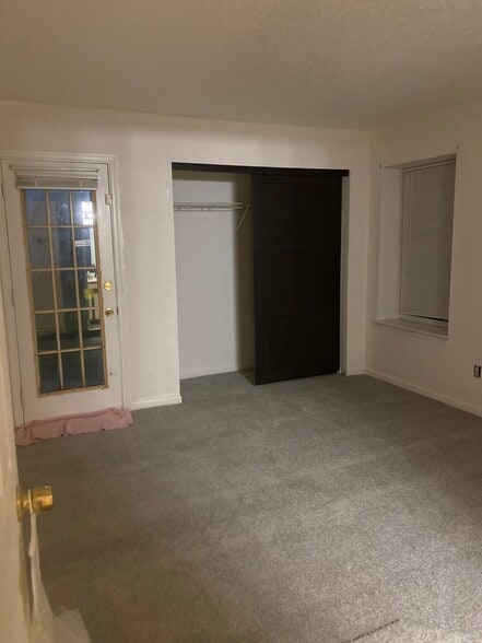 Building Photo - 3500 Irvington Ct