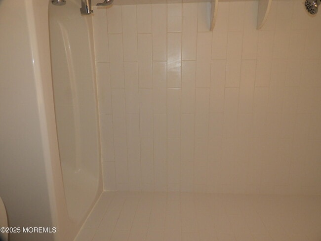 Building Photo - 330 Barcelona Dr