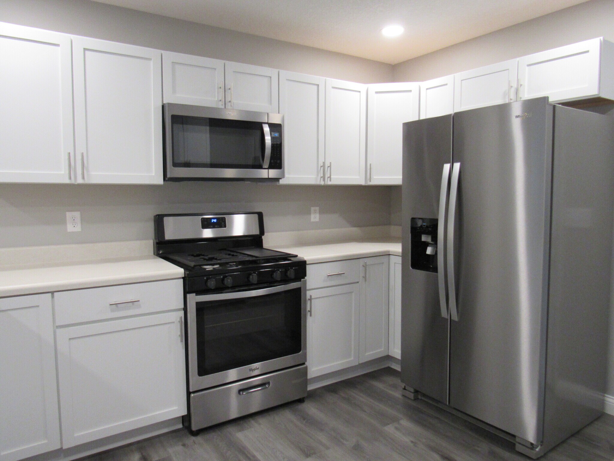 Building Photo - 240 5th St E