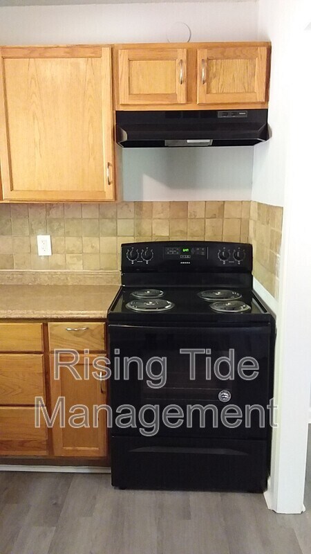 Building Photo - 1036 Arcadia Cir