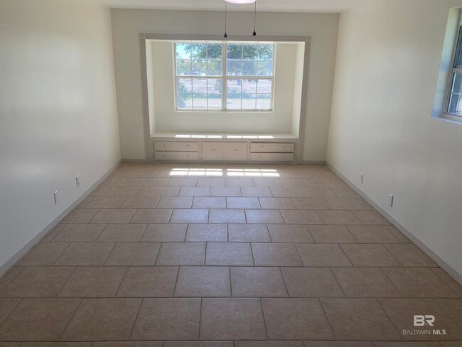 Building Photo - 20095 Dotson St