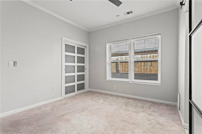 Building Photo - 520 Angier Ave NE