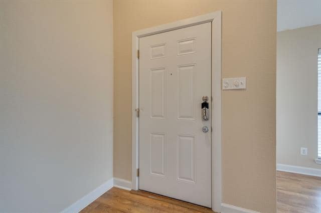 Building Photo - 1306 Daffodil Ln
