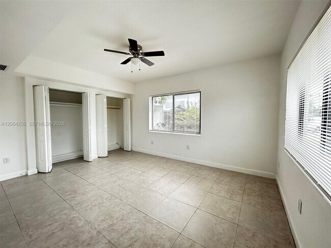 Building Photo - 875 80th St
