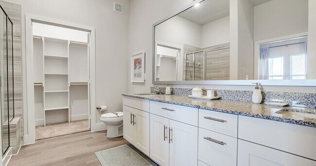 Building Photo - 21919 Northpark Dr