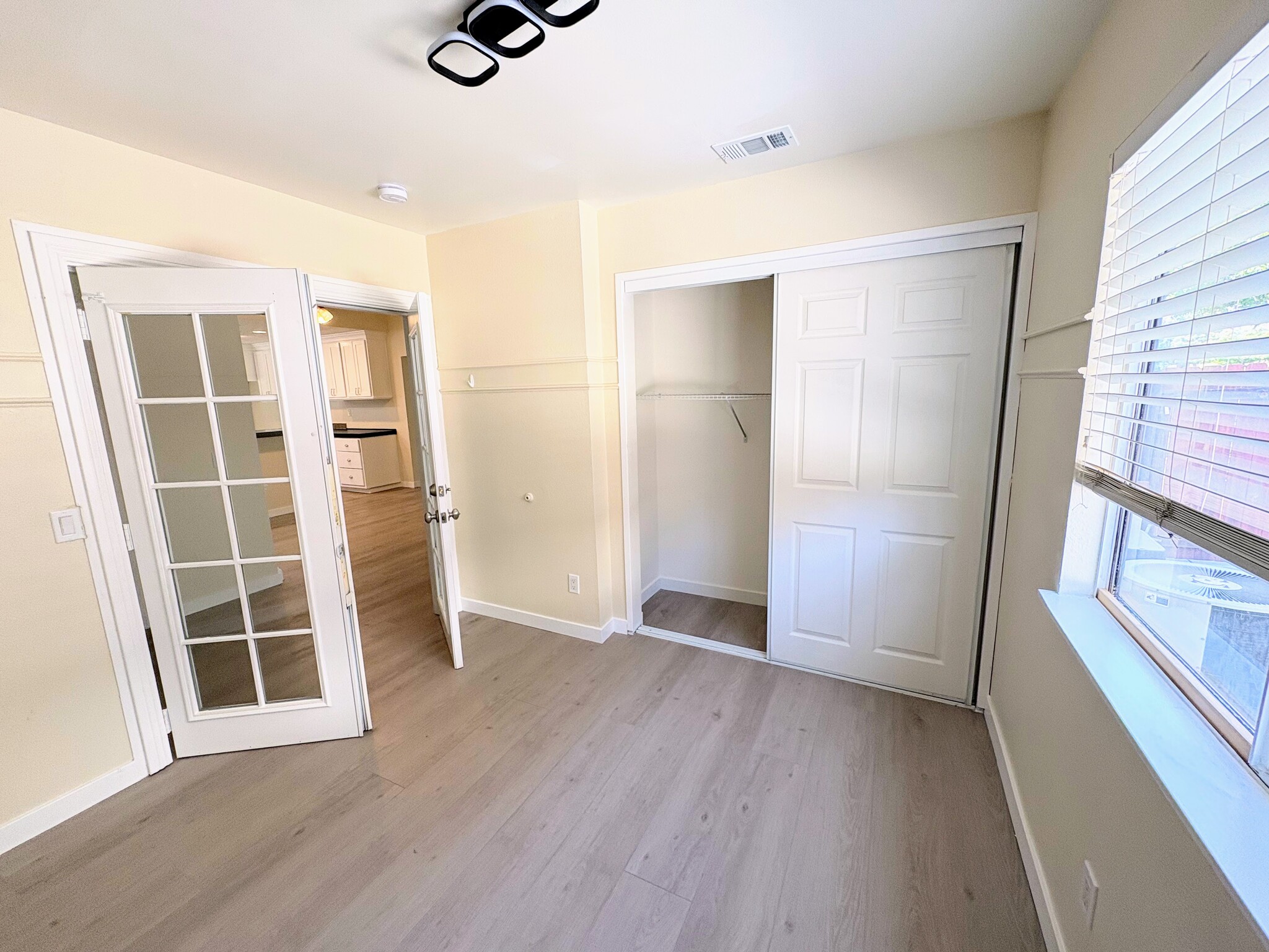 Building Photo - 9263 Owari Ln