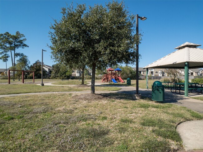 Building Photo - 21843 Grassy Hill Ln