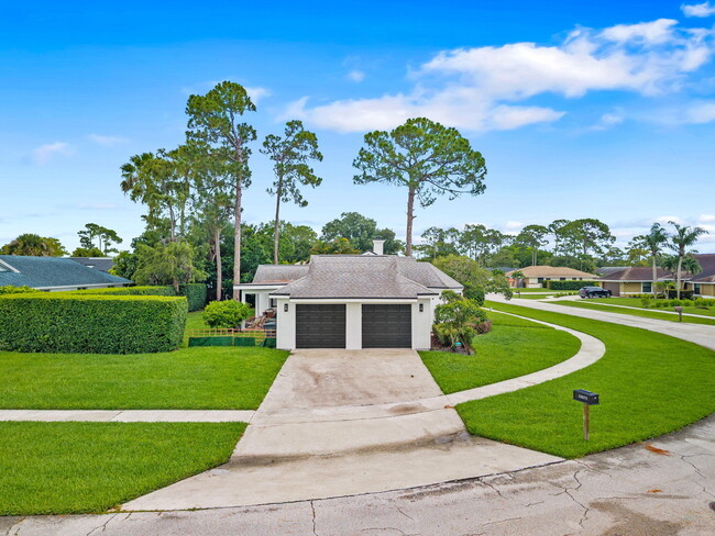 Building Photo - 13571 Jonquil Pl