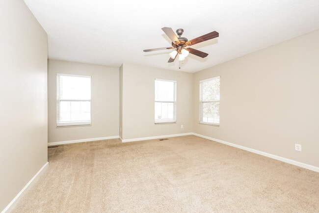 Building Photo - 317 Hunters Chase Dr