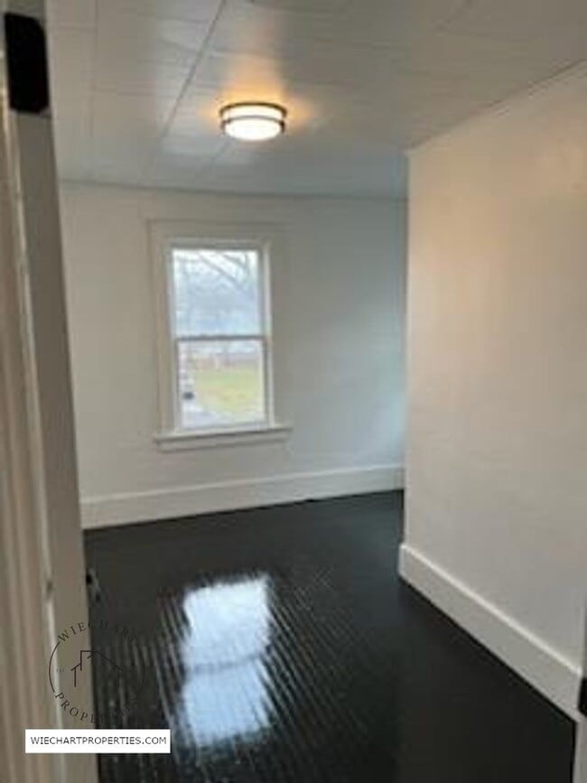 Building Photo - 569 Harrison Ave