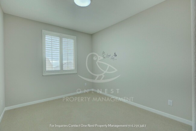 Building Photo - Brand new-4 bedroom, loft, 3 bathroom - Li...