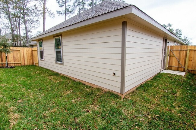 Building Photo - 3408 Cannon Dr