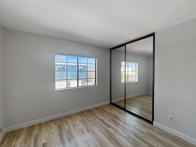 Building Photo - Stunning 2BD/1BA W/ In-Unit laundry, AC, and Reserved Parking in North Park!