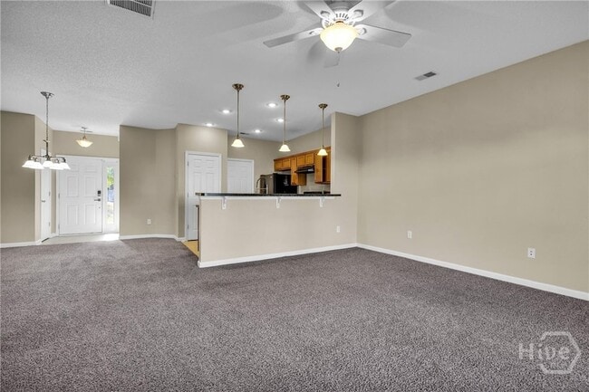 Building Photo - 975 Canyon Oak Loop