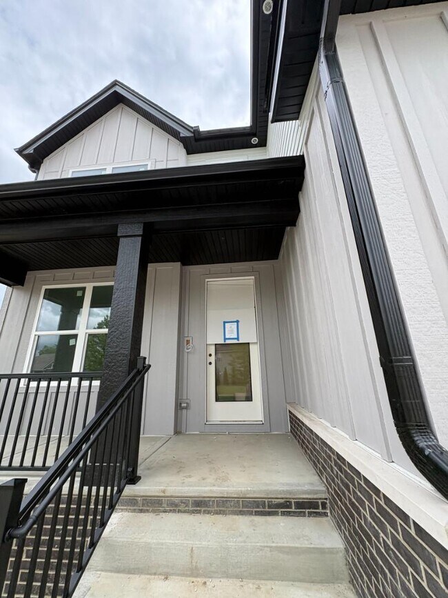 Building Photo - 12428 Limerick Ln