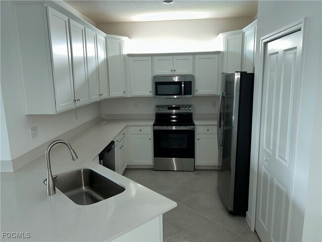 Primary Photo - 20651 Hazelnut Ct