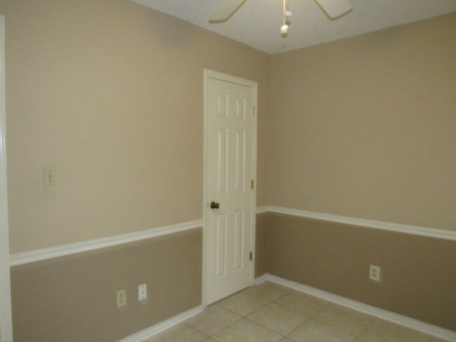 Building Photo - 7749 Deborah Dr