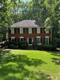 Building Photo - Available Now ! In Cambridge Neighborhood