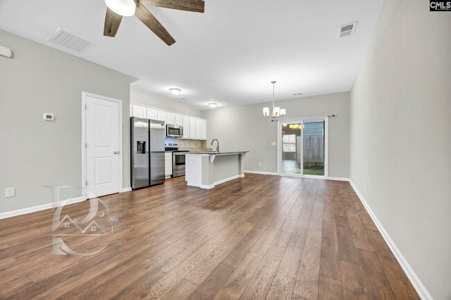 Building Photo - 131 Hunters Grove Dr