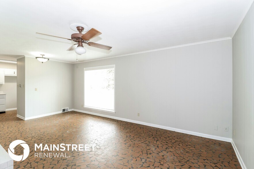 Building Photo - 2276 Sutherland Dr