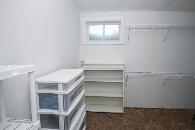 Building Photo - 10 Powhatton Dr