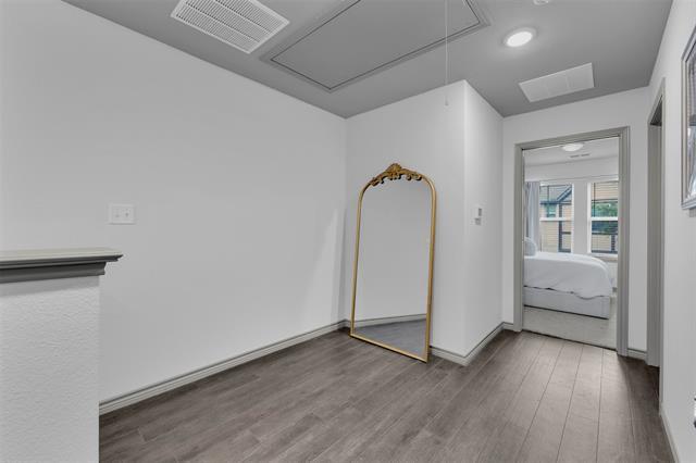 Building Photo - 8705 Tudor Pl