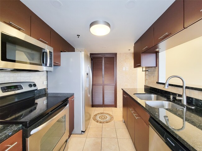 Building Photo - 3525 Sage Rd