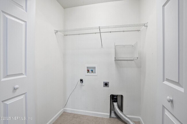 Building Photo - 6633 Jefferson Garden Ct