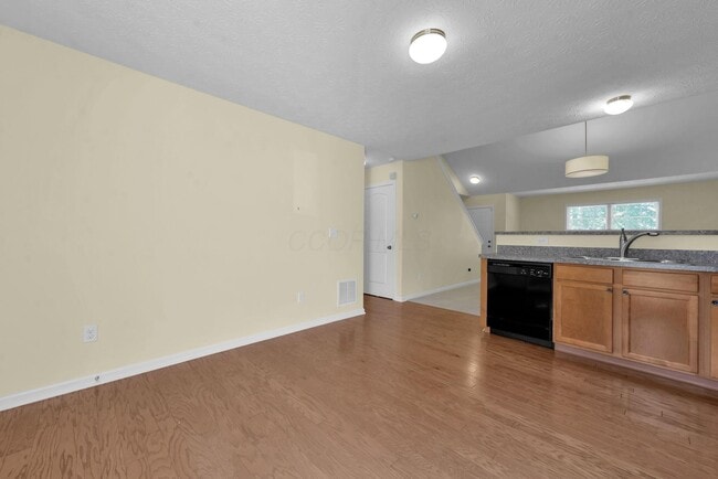 Building Photo - 5833 Ivy Branch Dr