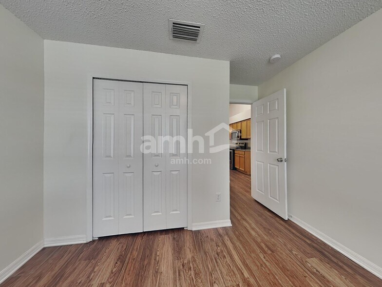 Building Photo - 4334 Country Hills Blvd