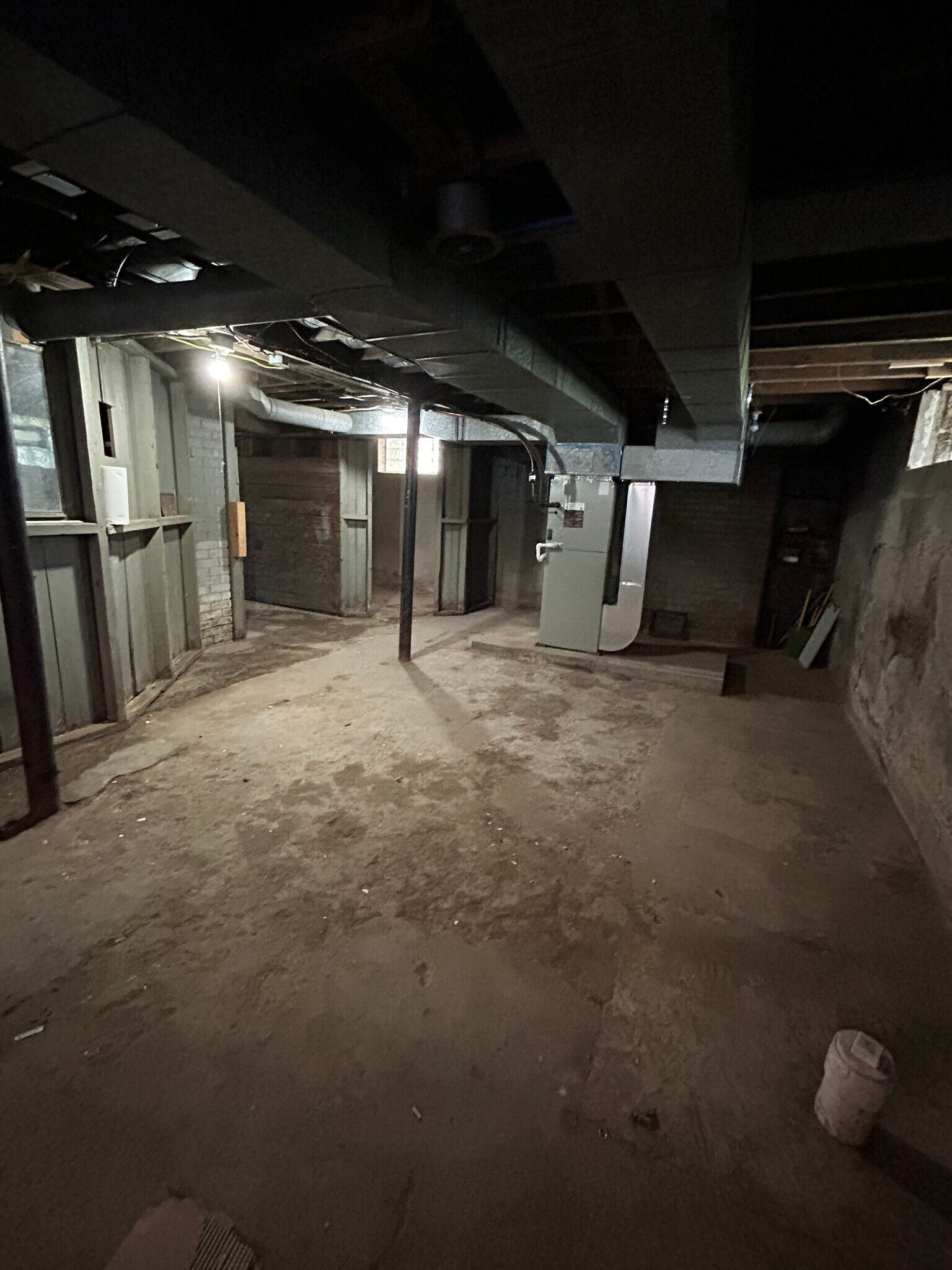 Building Photo - 1140 Plymouth Ave S