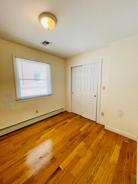 Building Photo - 3636 166th St