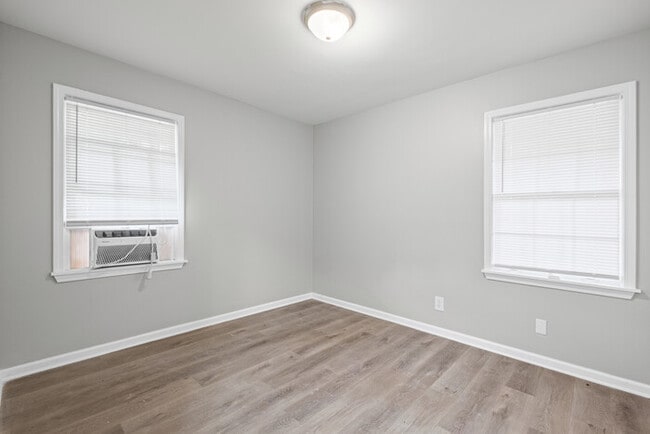 Building Photo - 1381 Laudeen Dr