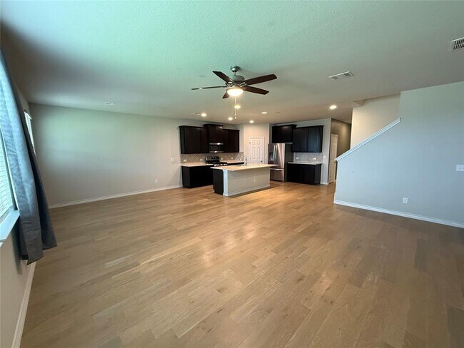 Building Photo - 1308 Eagle Ray St