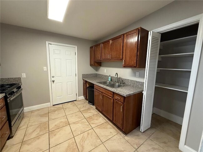 Building Photo - 8324 Cohn St