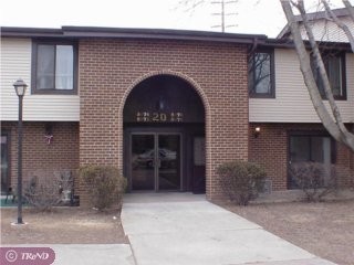 Building Photo - Lovely 2 bedroom Mermaid Run Condominium