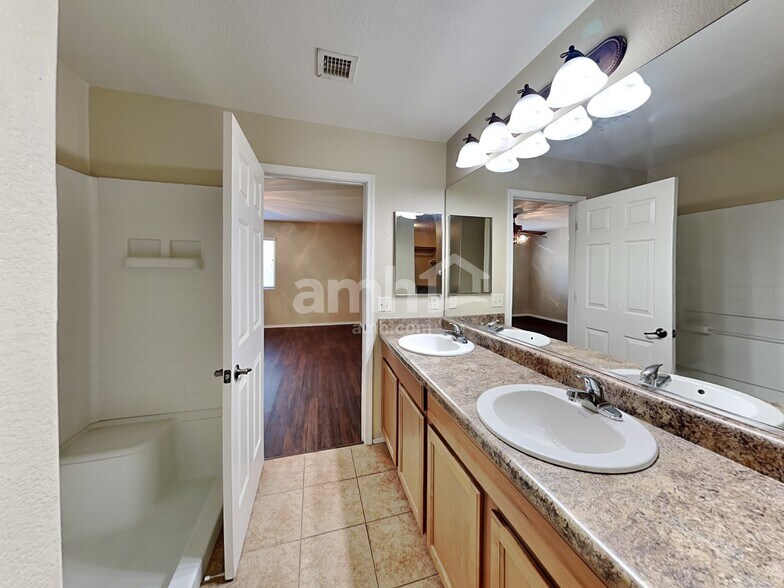 Building Photo - 6436 E Sage Stone St