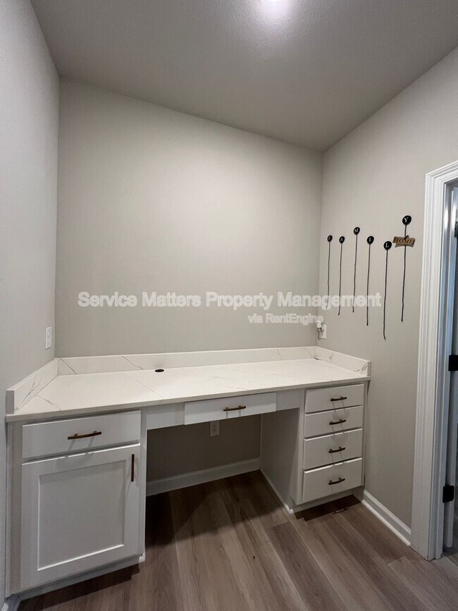 Building Photo - 4669 Sago Palm Cir