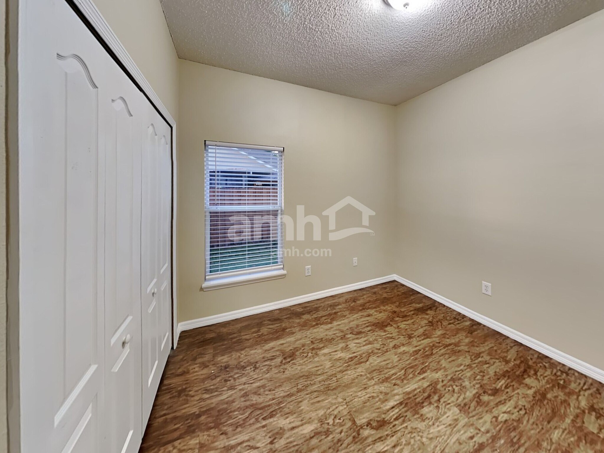 Building Photo - 4470 Waterside Pointe Cir