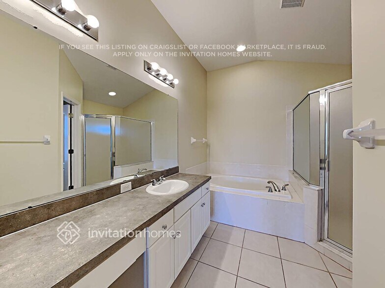 Building Photo - 8414 Canterbury Lake Blvd