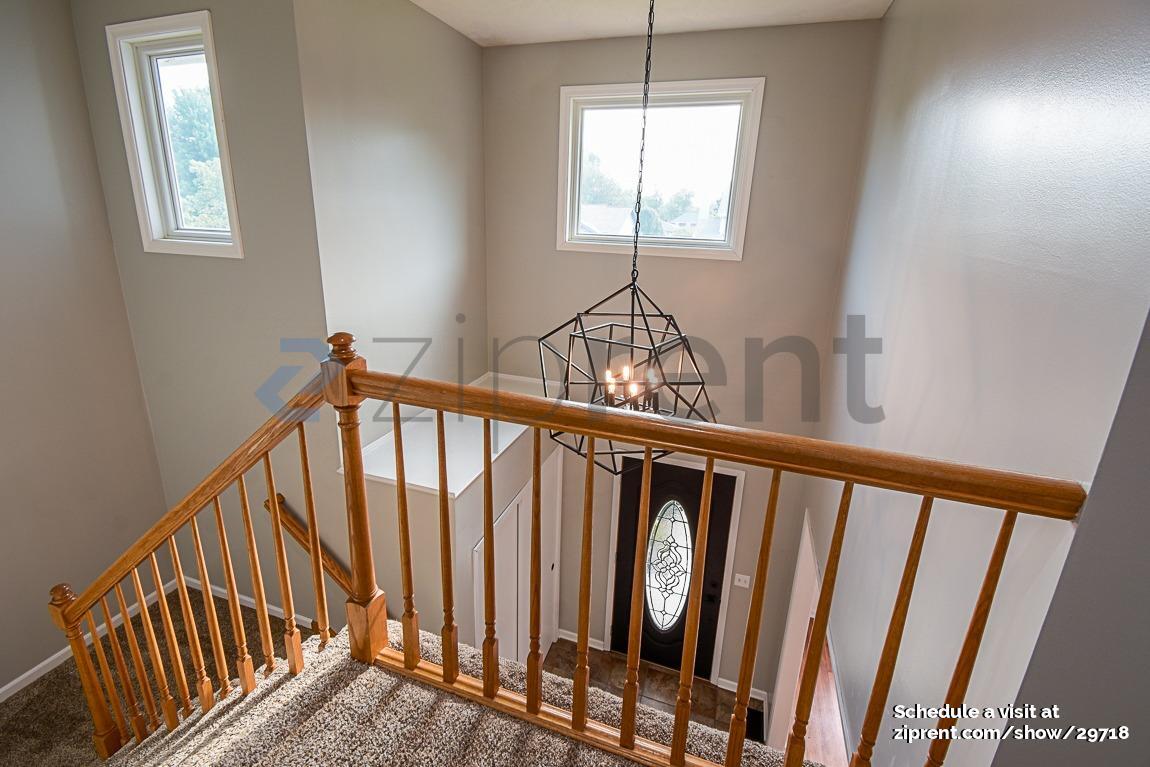 Building Photo - 721 N Aberdeen Dr