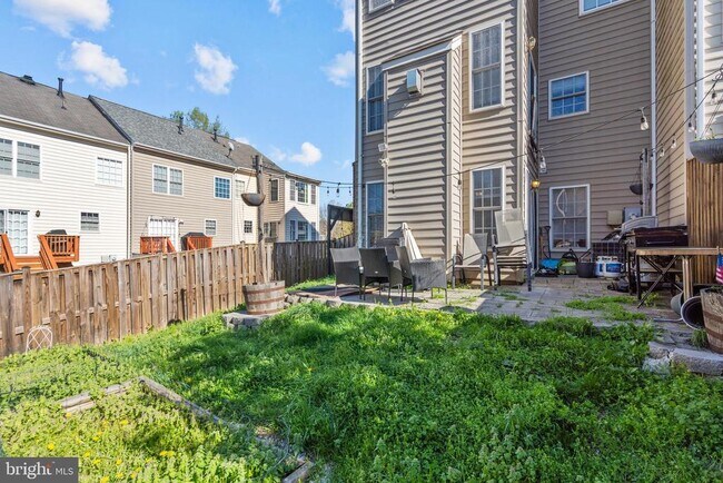 Building Photo - 9841 Cheshire Ridge Cir