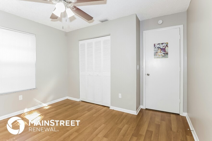 Building Photo - 253 SW Tulip Blvd