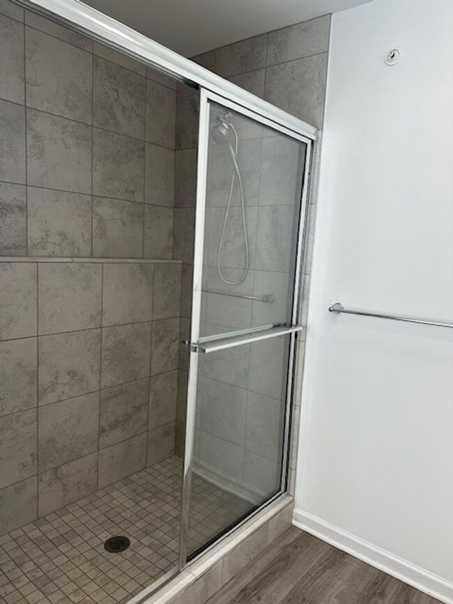 Building Photo - 205 Hoke Farm Way