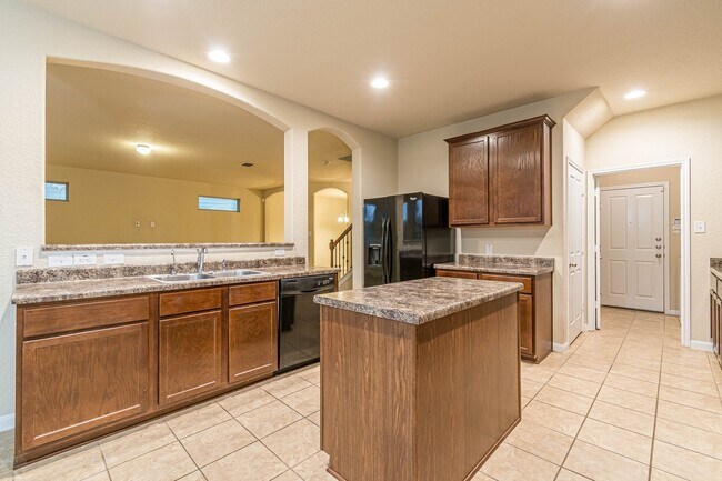 Building Photo - 6802 Fort Bend